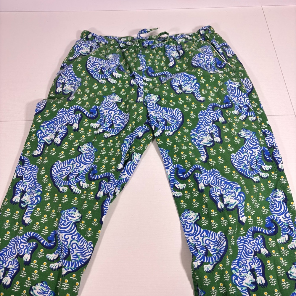 Print Fresh Green and Blue Tiger-Print Cotton Pajama Set - Picture 6 of 16